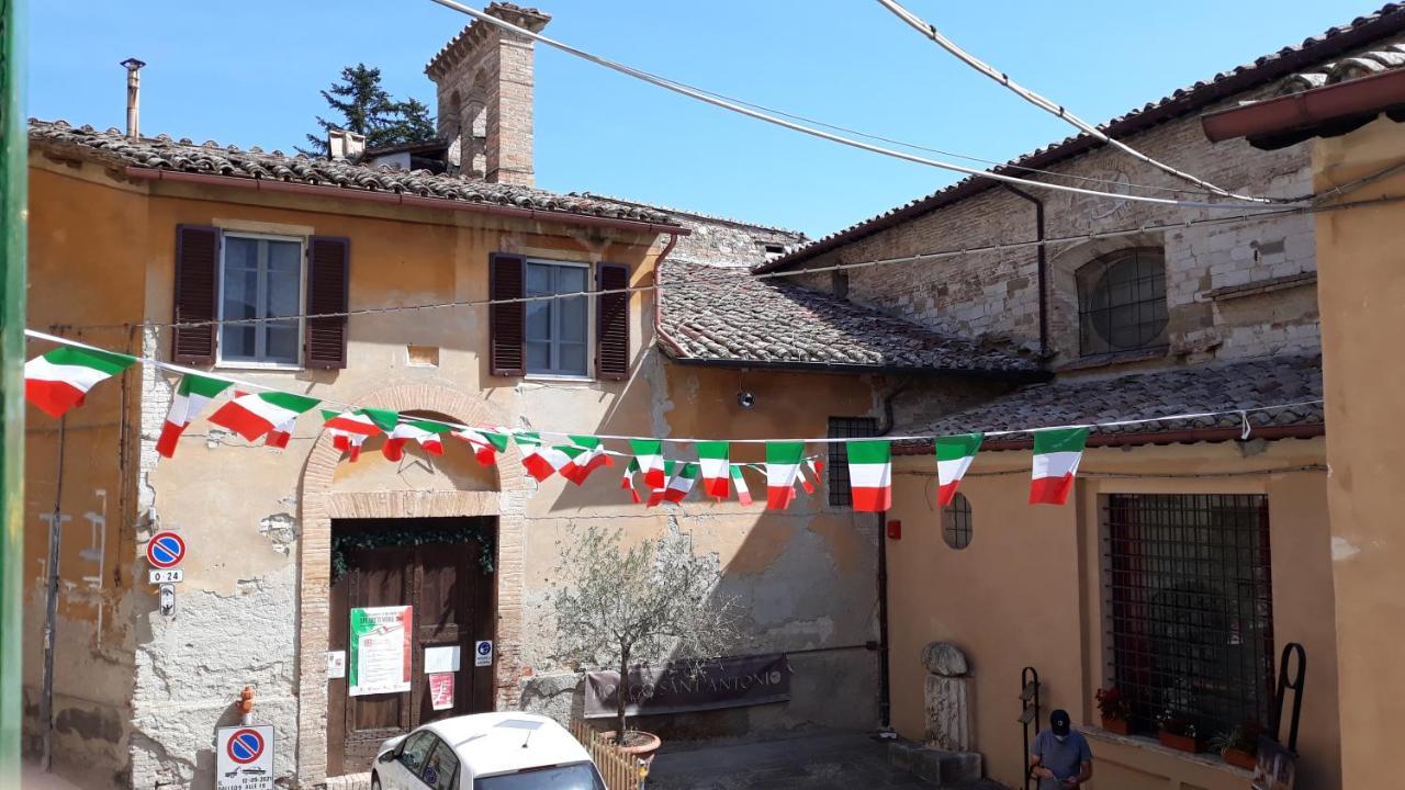 Апартаменти La Casa Dei Bersaglieri Перуджа Екстер'єр фото